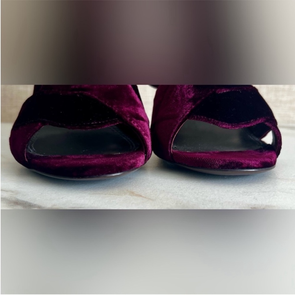 Tory Burch block heel shoes NWOT - Picture 9 of 11
